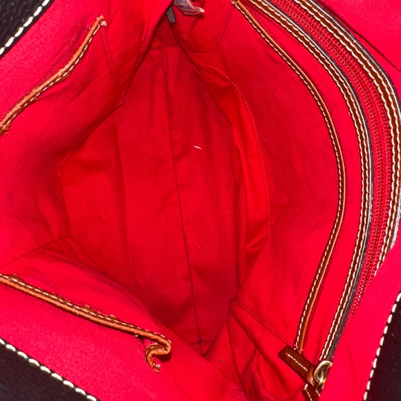 Very nice Dooney & Bourke handbag was only used once for a couple of hours - Picture 3 of 6